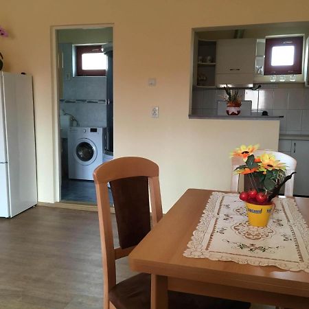 Bicsak Apartman Apartment Joseni Ngoại thất bức ảnh