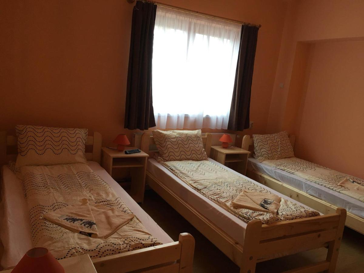 Bicsak Apartman Apartment Joseni Ngoại thất bức ảnh