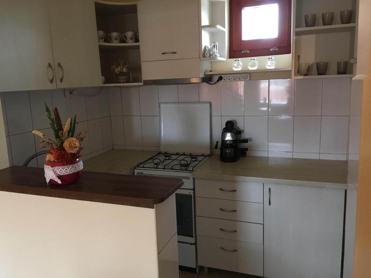 Bicsak Apartman Apartment Joseni Ngoại thất bức ảnh