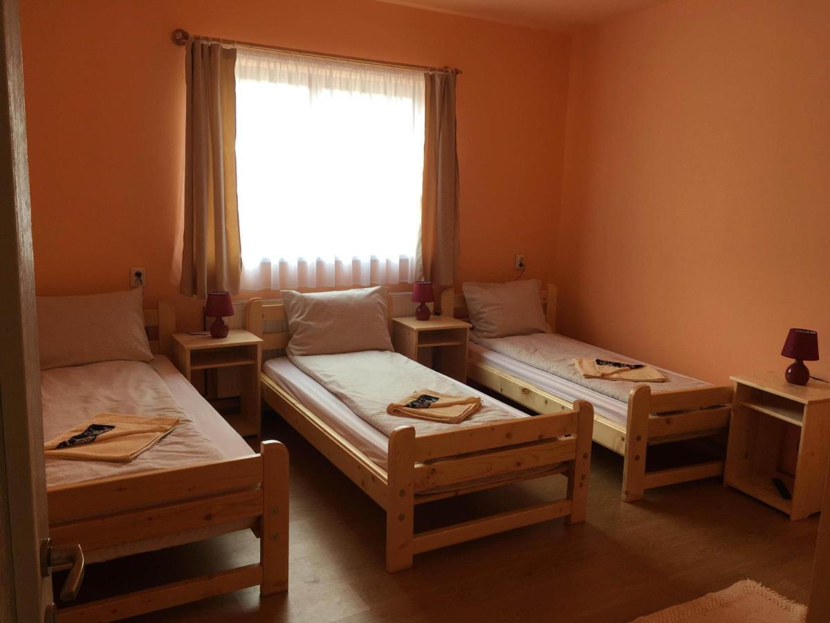 Bicsak Apartman Apartment Joseni Ngoại thất bức ảnh